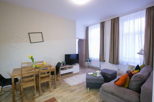 Friends Hostel & Apartments