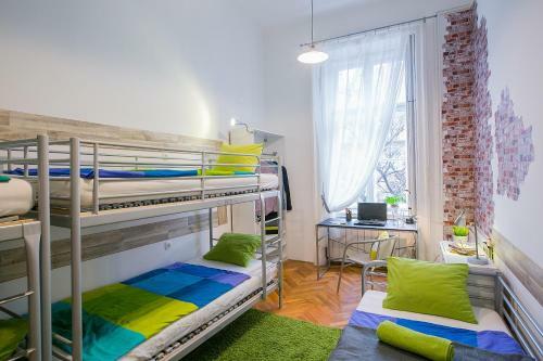 Friends Hostel & Apartments