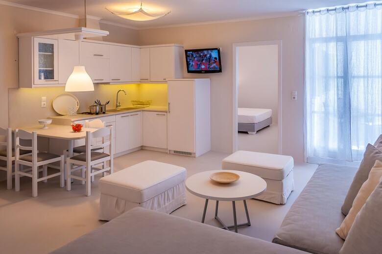Apartamento Milos Bay Suites