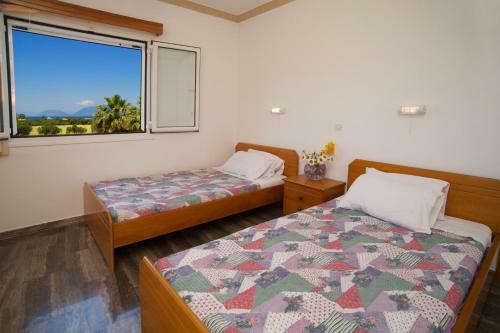 Nikos Studios And Apartments