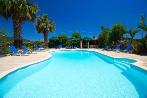Nikos Studios And Apartments