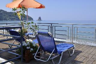 Hotel Pink Palace Beach Resort