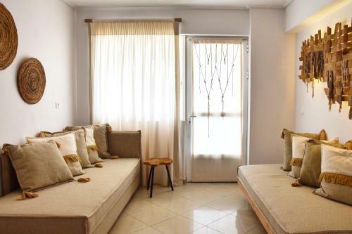Angelos Apartments