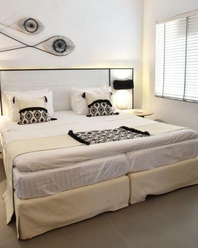 Angelos Apartments