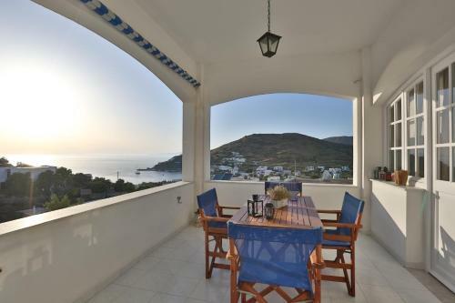 Apartamentos Kini Bay