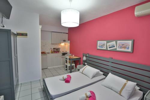Apartamentos Kini Bay