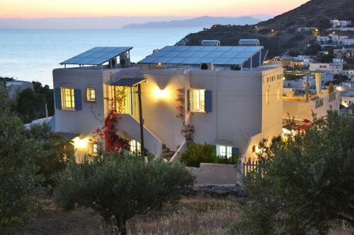 Apartamentos Kini Bay