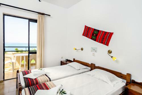 Matzi Studios & Apartments