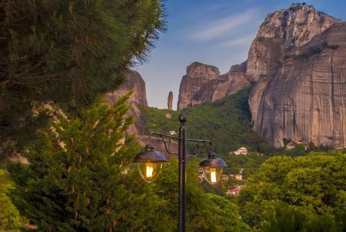 Hotel Doupiani House