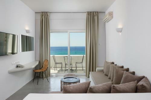 Tinos Beach Hotel