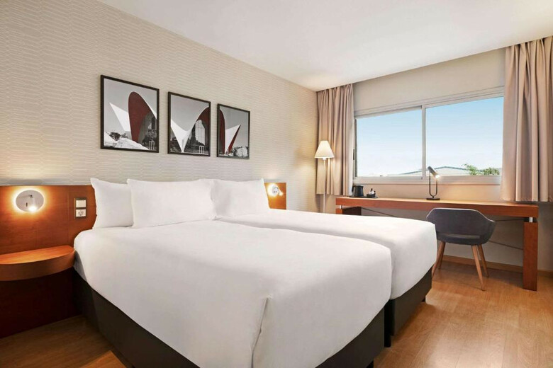 Hotel Ramada By Wyndham Valencia Almussafes