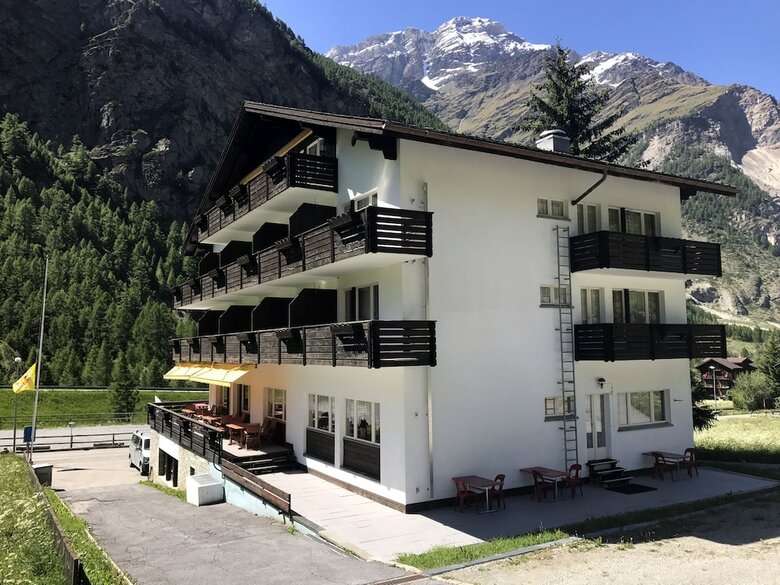Matterhorn Golf Hotel