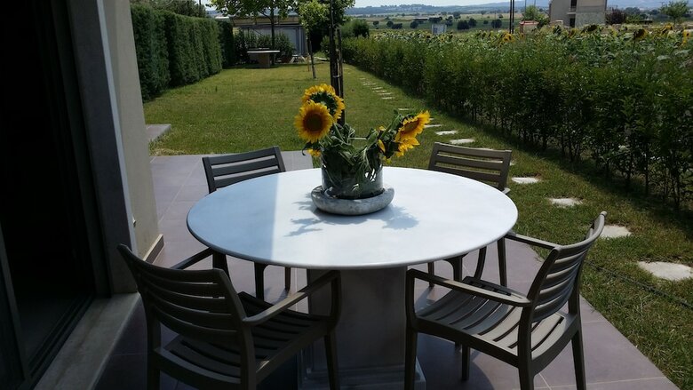 Niovi Boutique Apartments