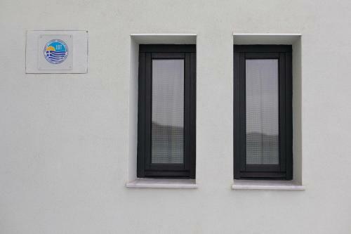 Minos Apartments & Studios