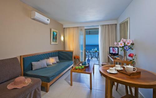 Aparthotel Iolida Beach