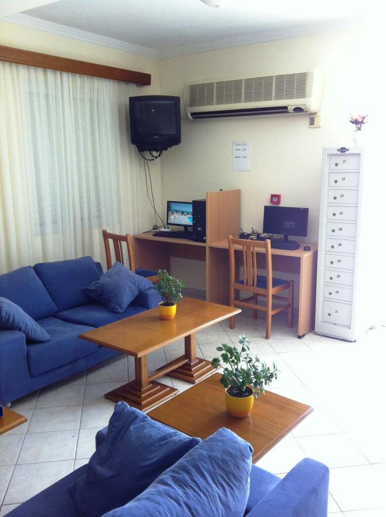 Andreolas Beach Hotel