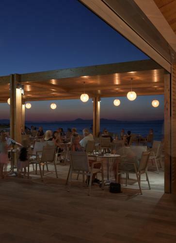 Hotel Avra Beach Resort