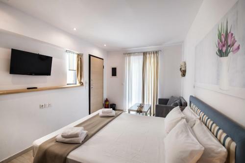 Hostal Ilianthos Apartments & Rooms