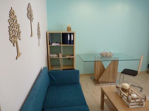 Hostal Ilianthos Apartments & Rooms