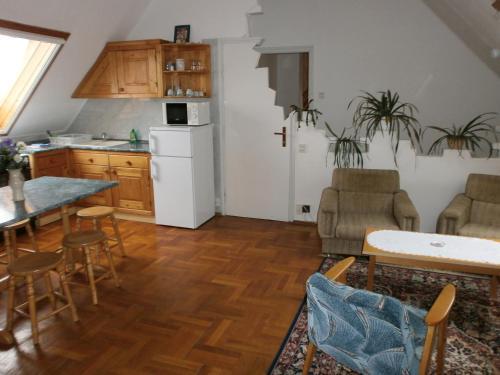 Londira Apartman Balatonber�ny