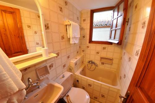 Alexandros Apartments & Studios