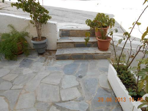 Mina Apartments
