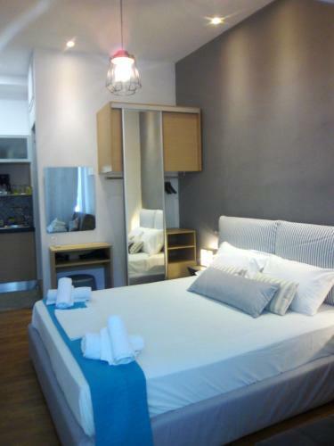 Lefkas City Apartments