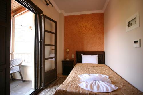 Hostal Guesthouse Vavitsas