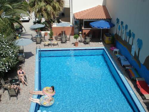 Aparthotel Akatos Hotel
