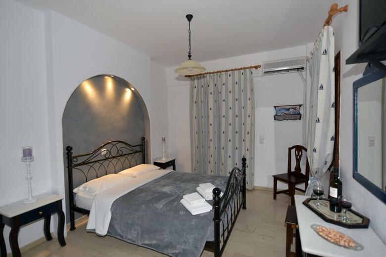 Hostal Sunflower Aparthotel