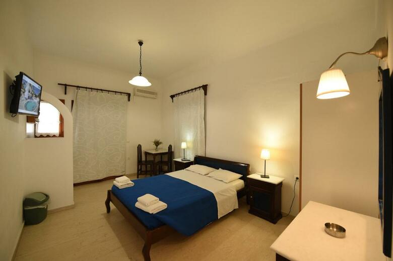 Hostal Sunflower Aparthotel