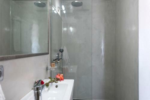 Apartamento Burned Rock Suites