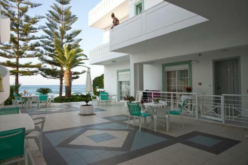 Aparthotel Kristall Suites