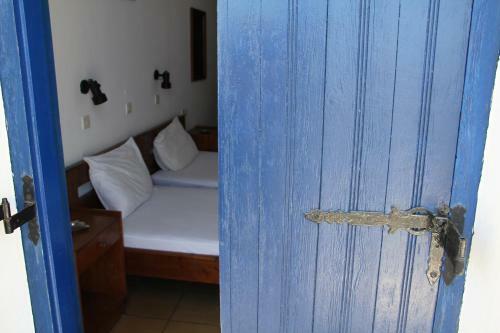 Hostal Hotel Stavris