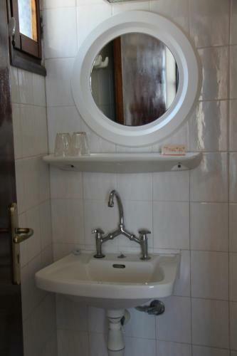 Hostal Hotel Stavris
