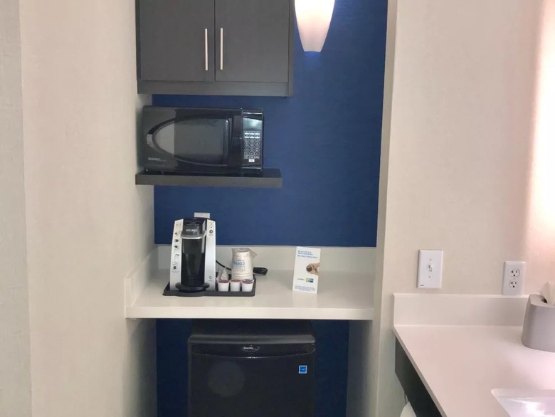 Holiday Inn Express Hotel & Suites Tracy