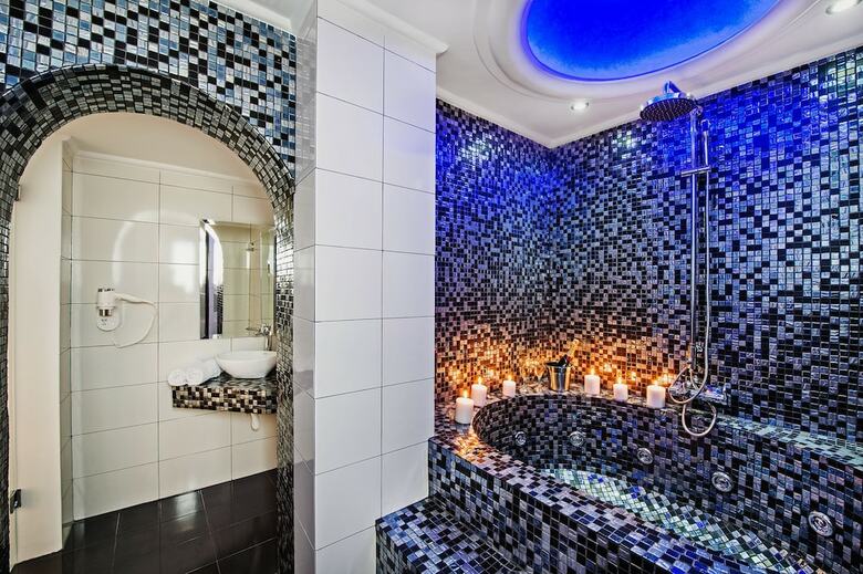 Hostal Gianna Suites