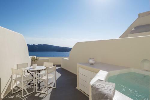 Hotel Canaves Oia Suites & Spa