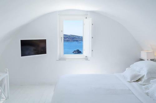 Hotel Canaves Oia Suites & Spa
