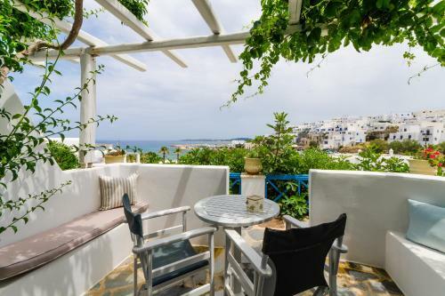 Alexandros Apartments