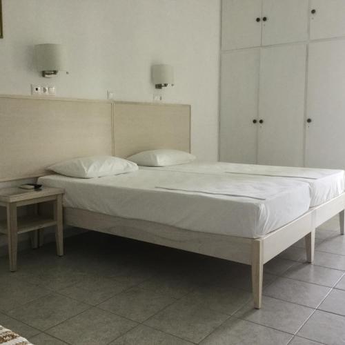 Hostal Villa Yiannis (Adult Friendly)