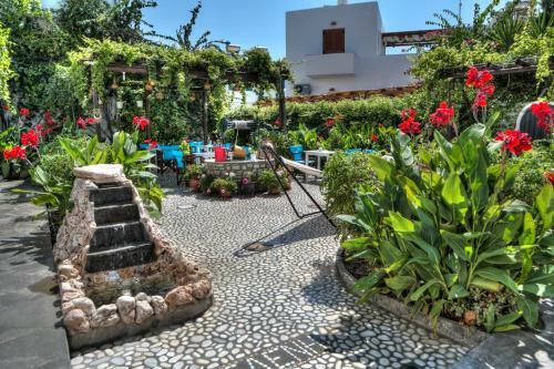Hostal Eleni Rooms
