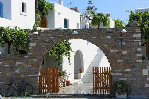 Hostal Eleni Rooms