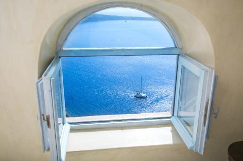 Villa Kastro Oia Houses
