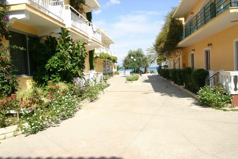 Aparthotel Lemon Grove Hotels And Studios