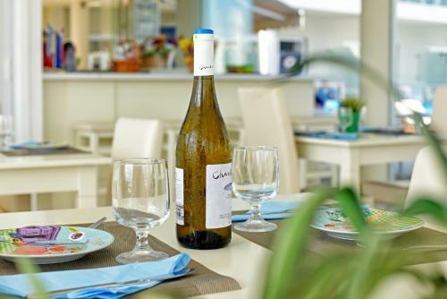 Palapart Yasas Suites And Studios By Gikas