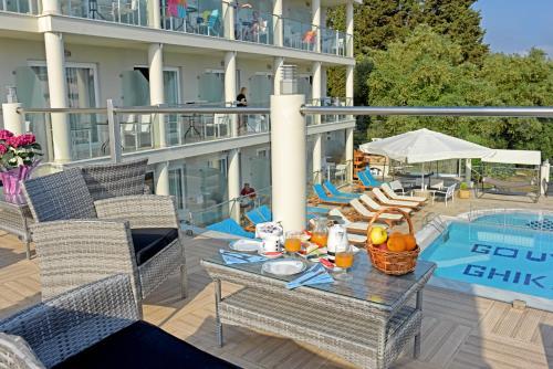Palapart Yasas Suites And Studios By Gikas