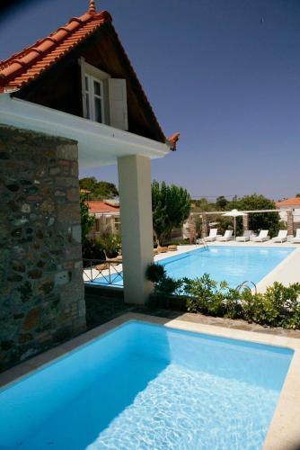 Hotel Oikies Small Elegant Houses
