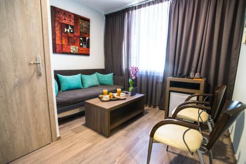 Argo Hotel Piraeus