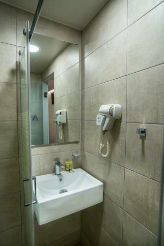 Argo Hotel Piraeus